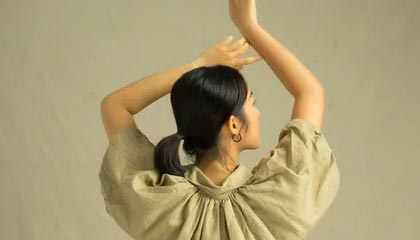 精彩瞬间不容错过，游泳比赛场上助阵